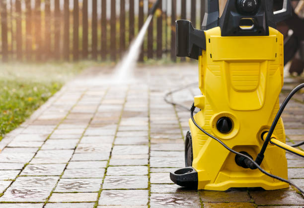Best Animal Enclosure Cleaning  in Flower Hill, MD